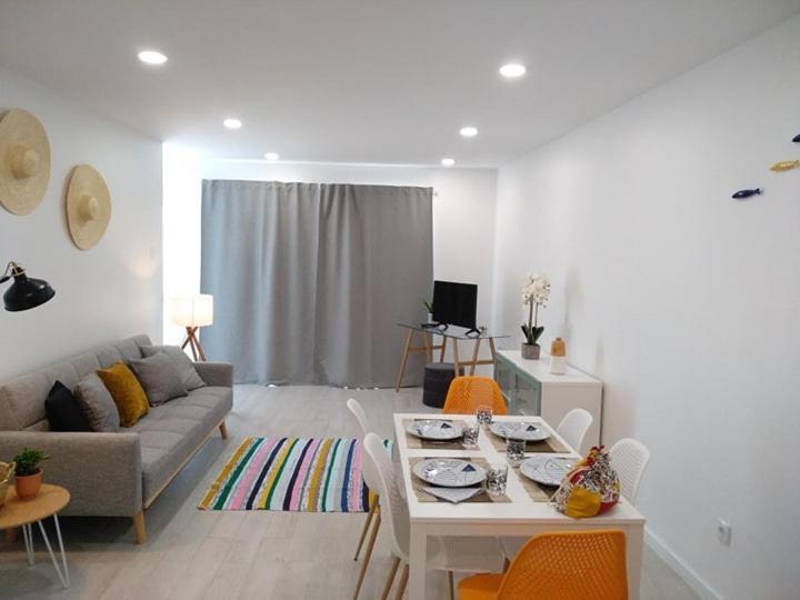 Apartamentos Areia E Mar Sul Vila Praia de Ancora Exterior photo